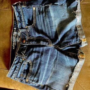American Eagle super stretch shorts